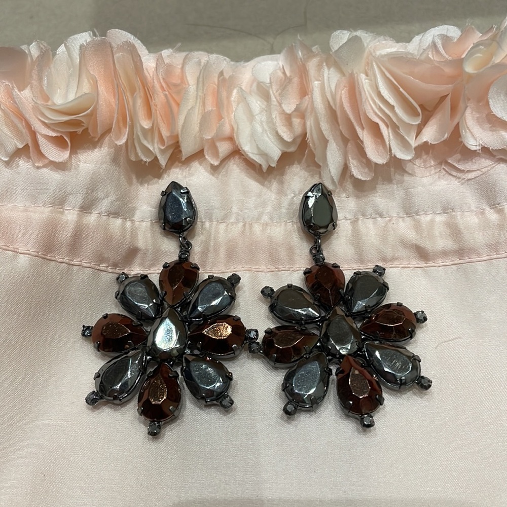 Metallic colored stone earrings